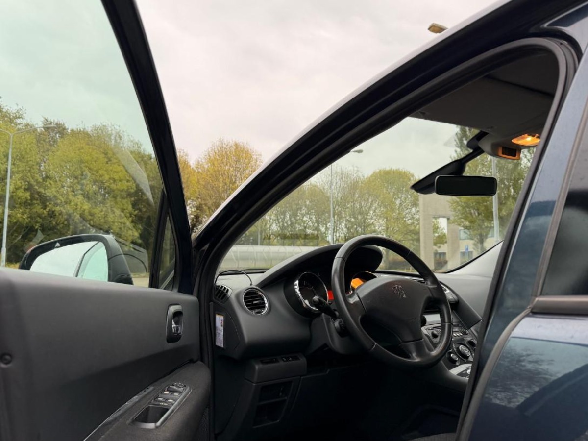 Peugeot 3008 1.6 |Airco|Apk |Nap |Lage KM |Cruise | Elektr ramen | Trekhaak - Thumbnail 5