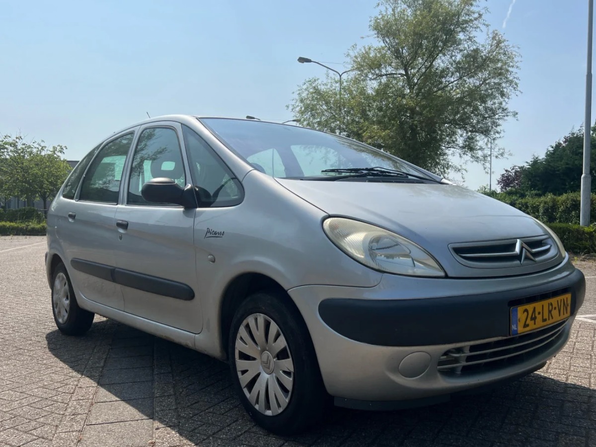 Citroen Xsara Picasso 1.8 | Apk | Nap | Airco | Trekhaak | Cruise - Thumbnail 2