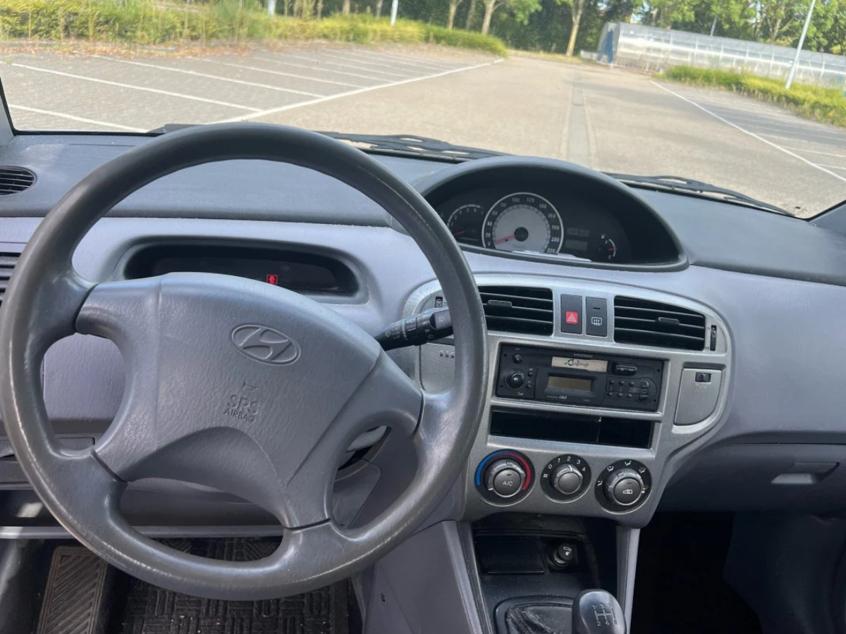 Hyundai Matrix 1.6 | Airco | Apk | Nap | Lage KM | Trekhaak - Thumbnail 6