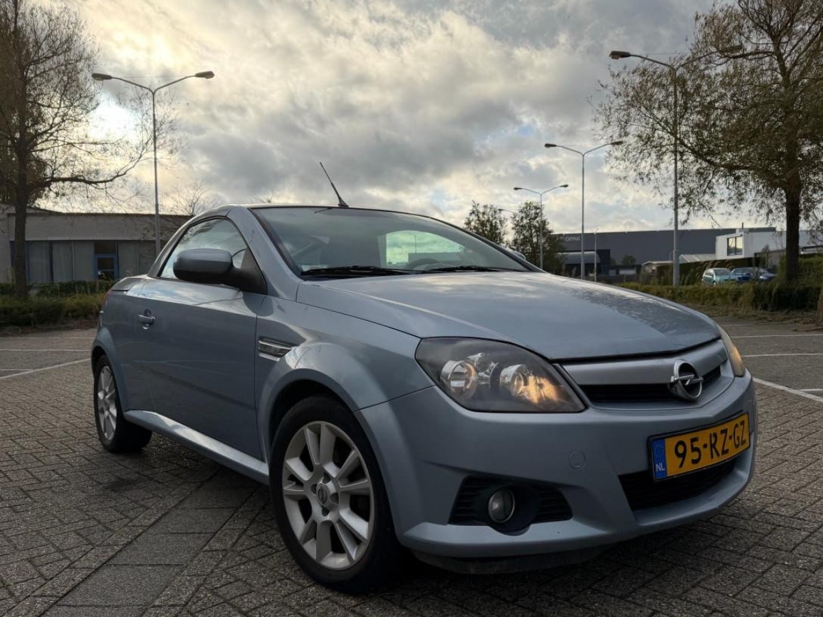 Opel Tigra TwinTop 1.4 | Apk| Nap | Airco | Cabrio | Lage KM - Thumbnail 2