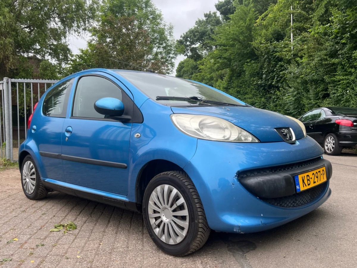 Peugeot 107 1.0 |Apk | Elektr ramen | Lage KM | 4 Nieuwe banden | 5 Deurs - Thumbnail 3