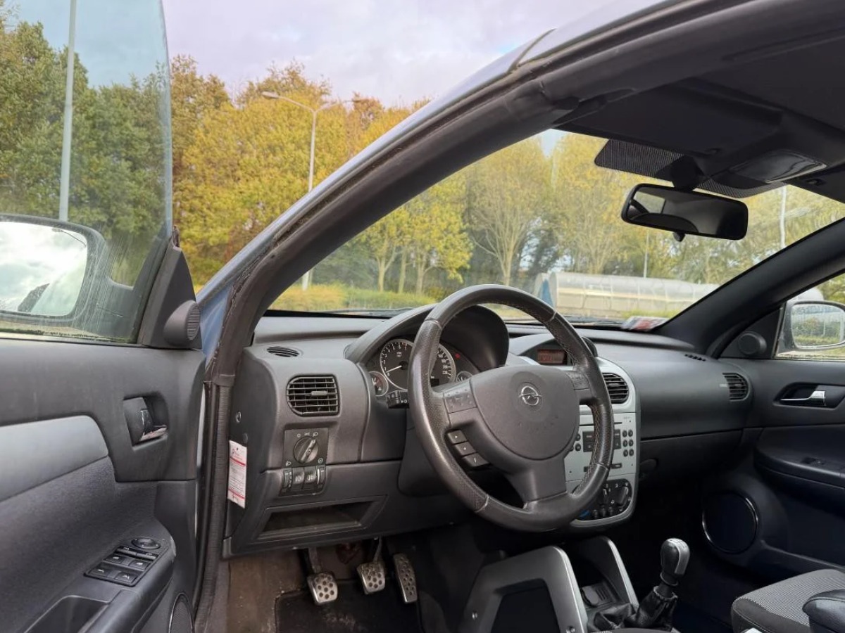 Opel Tigra TwinTop 1.4 | Apk| Nap | Airco | Cabrio | Lage KM - Thumbnail 8