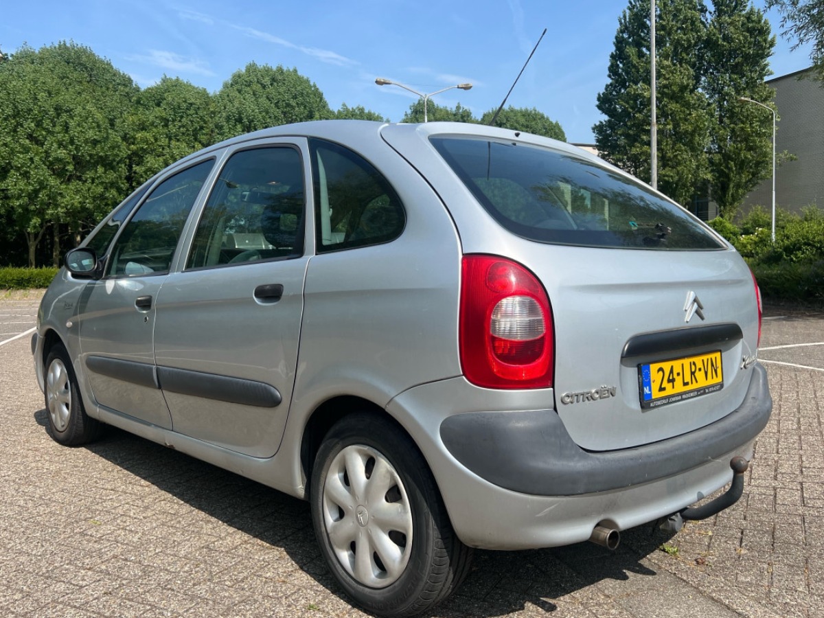 Citroen Xsara Picasso 1.8 | Apk | Nap | Airco | Trekhaak | Cruise - Thumbnail 3